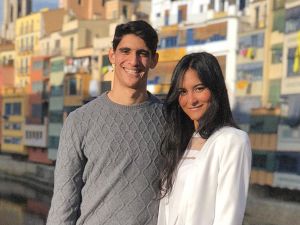 ياسين بونو وزوجته إيمان