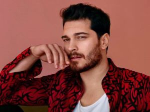 Other projects for Çağatay include two seasons of Kübra (Twitter)