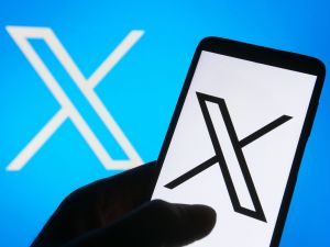 Elon Musk's "X" rebranding strategy advances with removal of Twitter branding