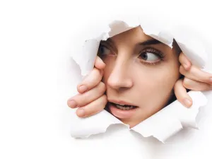 كيف تتعامل مع الأقارب المزيفين؟ 