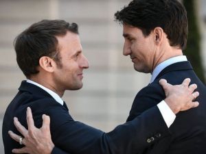  رئيس الوزراء الكندي جاستن ترودو والرئيس الفرنسي إيمانويل ماكرون