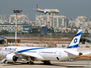 هبطت الطائرة الاسرائيلية في جدة بعد مرور حوالي أربع ساعات من انطلاقها من جزر سيشل