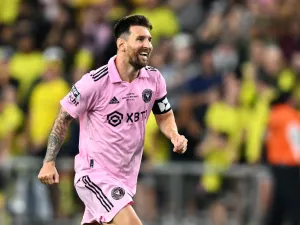 Inter Miami's Argentine forward #10 Lionel Messi celebrates after winning the Leagues Cup final football match against Nashville SC at Geodis Park in Nashville, Tennessee, on August 19, 2023. (Photo by CHANDAN KHANNA / AFP)