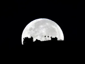 ظاهرة "القمر الأزرق" 