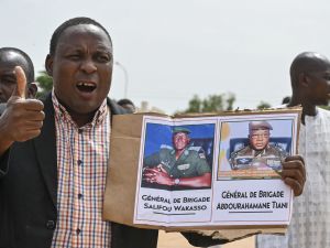 واشنطن تجدد مطالبتها بالإفراج عن رئيس النيجر والانقلابيون يرفضون اي حوار تحت التهديد