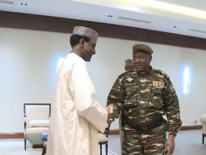 رئيس "المجلس الوطني لحماية الوطن" يستقبل الرئيس الجديد للحكومة