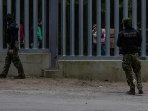 بولندا تنشر 10 الاف جندي على حدودها مع بيلاروس