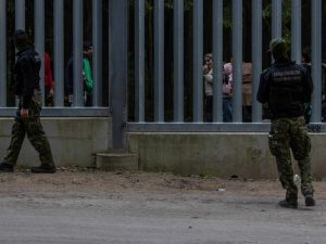 بولندا تنشر 10 الاف جندي على حدودها مع بيلاروس