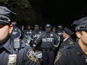 عمدة جاكسونفيل، دونا ديجان، وصفت إطلاق النار بأنه "جريمة كراهية"