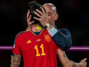  رئيس الاتحاد الإسباني لكرة القدم لويس روبياليس