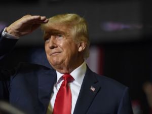 ترامب يشكو عرقلة المحاكمات لحملته الانتخابية