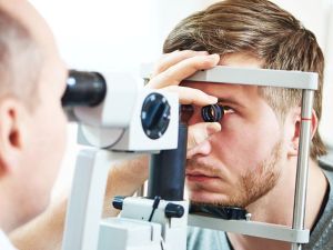 افضل دكاترة عيون بالرياض