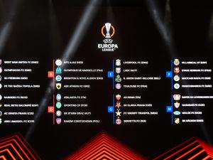 قرعة دور مجموعات الدوري الأوروبي 2023-24  (Photo by NICOLAS TUCAT / AFP)