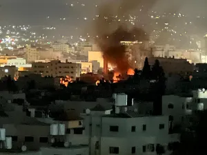 جيش الاحتلال يدفع بالمزيد من القوات الى داخل المخيم