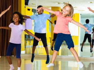 نادي اطفال بالرياض