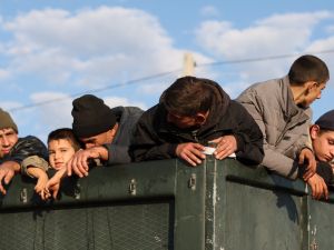 اذربيجان تدعو الارمن للبقاء في قره باغ بعدما غادر اكثر من نصفهم الاقليم