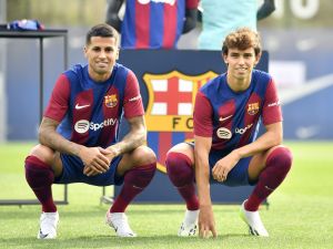 خبر غير سار لعشاق برشلونة بخصوص فيليكس وكانسيلو