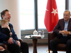  President Recep Tayyip Erdogan with Elon Musk 