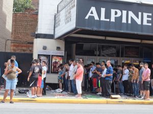 أكبر مجموعتين من الأشخاص الذين تم تحديدهم على أنهم من منطقة الشرق الأوسط وشمال أفريقيا، هم اللبنانيون، مع أكثر من 685000 شخص