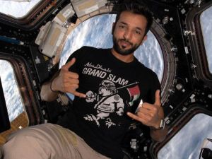 سلطان النيادي