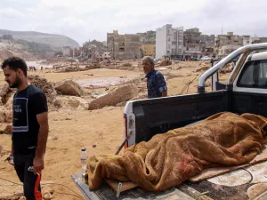 عدد ضحايا الإعصار دانيال في مدينة درنة وحدها بلغ 5200 قتيل.