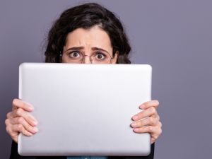 ما تأثير فقدان الوظيفة على الصحة الجسدية والنفسية؟