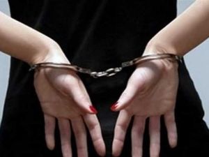 أم مصرية تقتل قتل طفلتيها خنقا وتحاول الانتحار