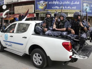عناصر من الأجهزة الأمنية الفلسطينية في الضفة الغربية
