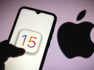 آيفون 15