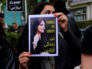 Mahsa Amini portrait