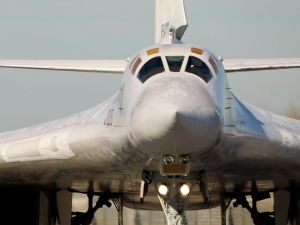 قاذفة "تو-160" الاستراتيجية