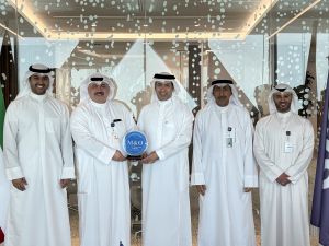 أعلنت شركة الاتصالات الكويتية – stc، الشركة الرقمية الرائدة في مجال تمكين التحول الرقمي في الكويت، عن حصول فريق مركز البيانات التابع لها على شهادة إدارة وتشغيل مركز البيانات " M&O Stamp of Approval "من قبل معهد Uptime العالمي، باعتباره منظمة استشارية تركز على تحسين البنية التحتية الحيوية للأعمال من خلال الابتكار والتعاون وشهادات الأداء المستقلة. وفي بيان لها أشارت stc إلى أن شهادة M&O Stamp of Approval تعكس الجهود الحثيثة التي تبذلها الشركة في سبيل تقديم خدمات استثنائية ومتكاملة لعملائها، حيث أكملت الشركة ع