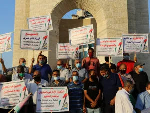  بلينكن اتصل مع وزراء خارجية دول عربية لمد يحددها "كي يسمع منهم إدانة عملية حركة حماس 