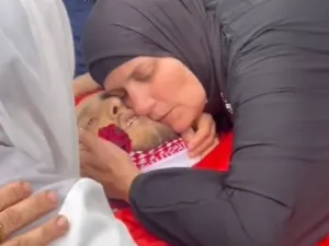 اهالي بيت ريما يودعون الشهيد ناصر البرغوثي الذي سقط بنيران الجيش الاسرائيلي