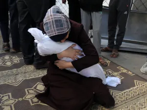 كلمات حزينة عن الابن الشهيد 