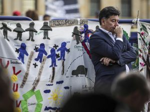 جيش كولومبيا يعتذر عن اعدامه الاف المدنيين خلال القتال مع المتمردين 