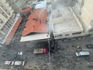  الحريق اندلع في مطعم التايلندي الذي يعد اكبر واشهر مطاعم غزة