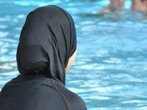 نادي سباحة بالرياض للنساء