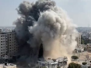 الجيش الاسرائيلي يرفض استبعاد قصف مستشفى الشفاء بغزة