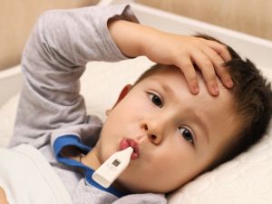 طبيب البوابة: 5 أمراض موسمية تصيب الأطفال في الخريف