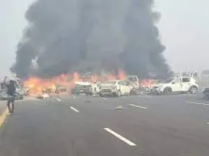حادث مروع وقع على طريق القاهرة الإسكندرية الصحراوي.