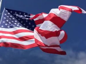 واشنطن تجلي الموظفين غير الاساسيين من سفارتها في العراق