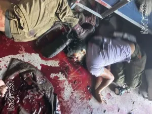 قتلى من الجنود والسيطرة على دبابات وآليات عسكرية اسرائيلية في غلاف غزة