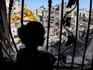 الحيش الاسرائيلي يعلن اغتيال قيادي في القسام ويقر بضراوة المعارك في غزة
