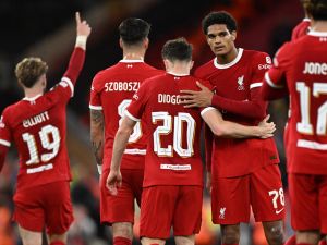 ليفربول يلاقي إيفرتون (Photo by Oli SCARFF / AFP)