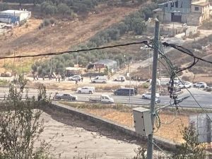 المستوطنون يهاجمون موكب شهداء قصرة جنوب نابلس