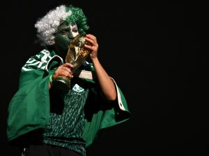 السعودية تستضيف مونديال 2034 (Photo by Glyn KIRK / AFP)