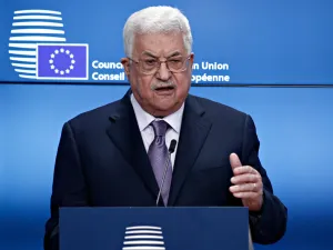  الرئيس الفلسطيني سيعود الى رام الله براً غدا صباحاً.