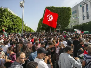 عشرات التظاهرات والفعاليات الاحتجاجية في تونس 