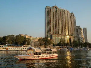 التضخم في مصر ينخفض إلى 35.8  بالمئة في تشرين الأول
